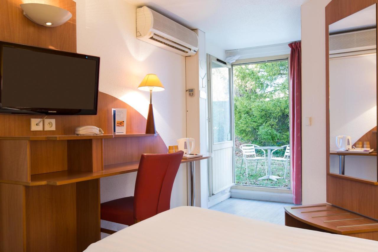 Comfort Hotel Grenoble Мелан Экстерьер фото