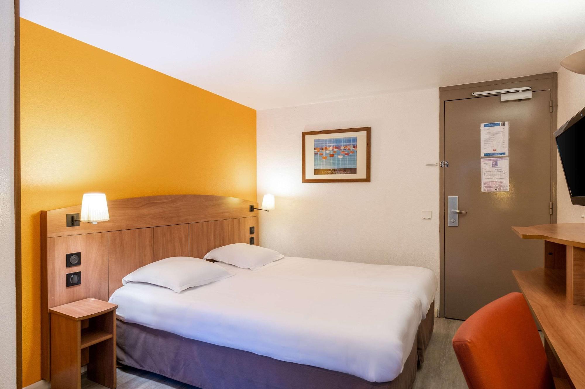 Comfort Hotel Grenoble Мелан Экстерьер фото