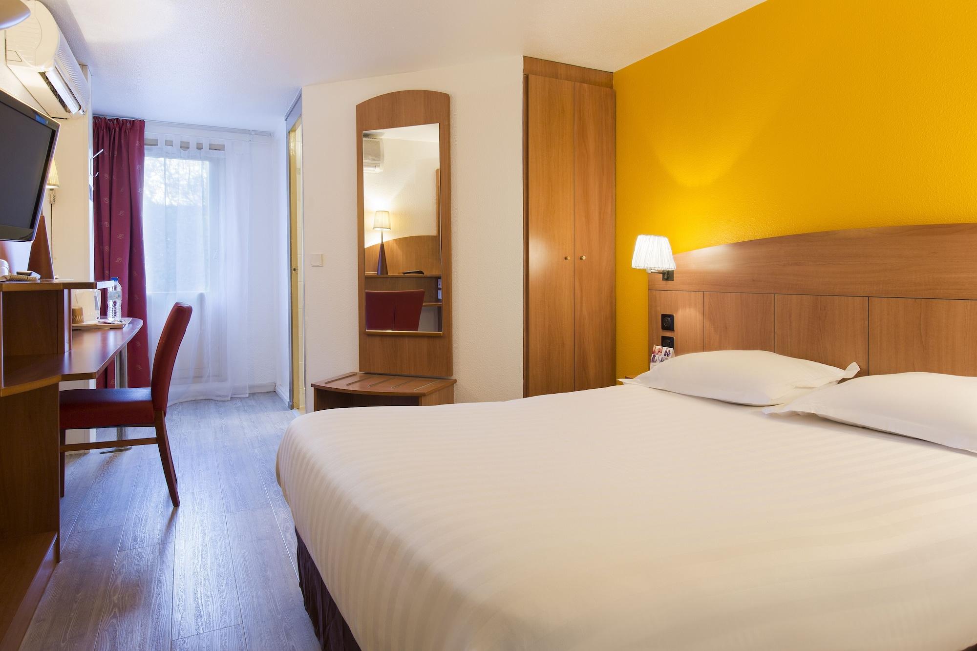 Comfort Hotel Grenoble Мелан Экстерьер фото