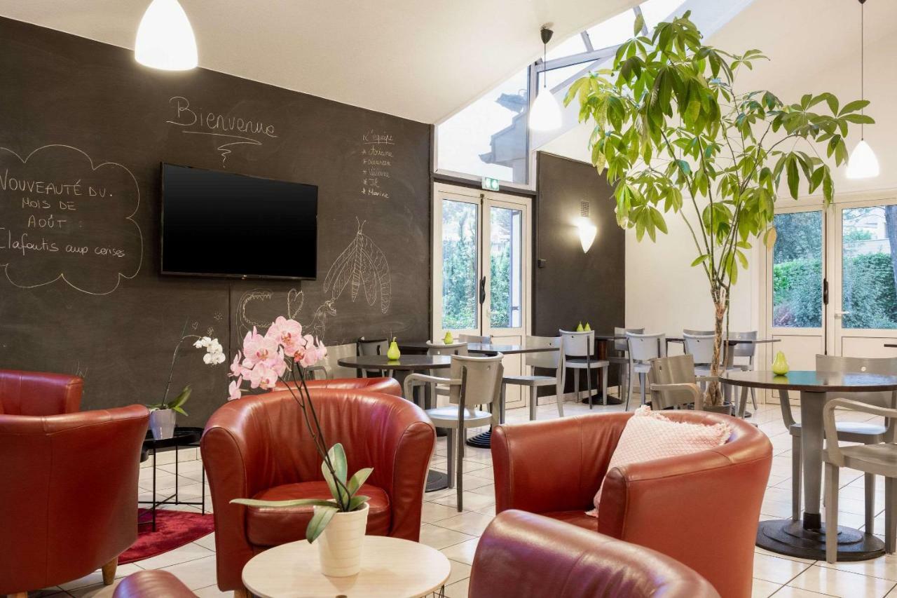 Comfort Hotel Grenoble Мелан Экстерьер фото